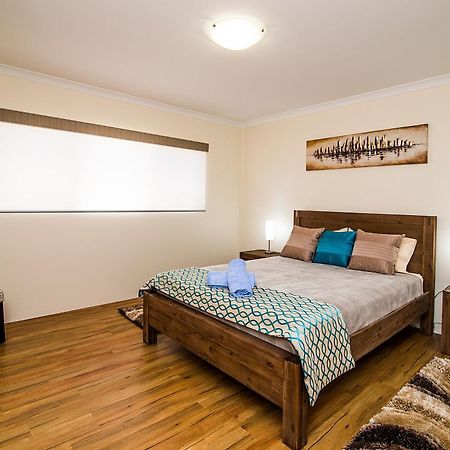 Busselton Holiday Home Exterior photo