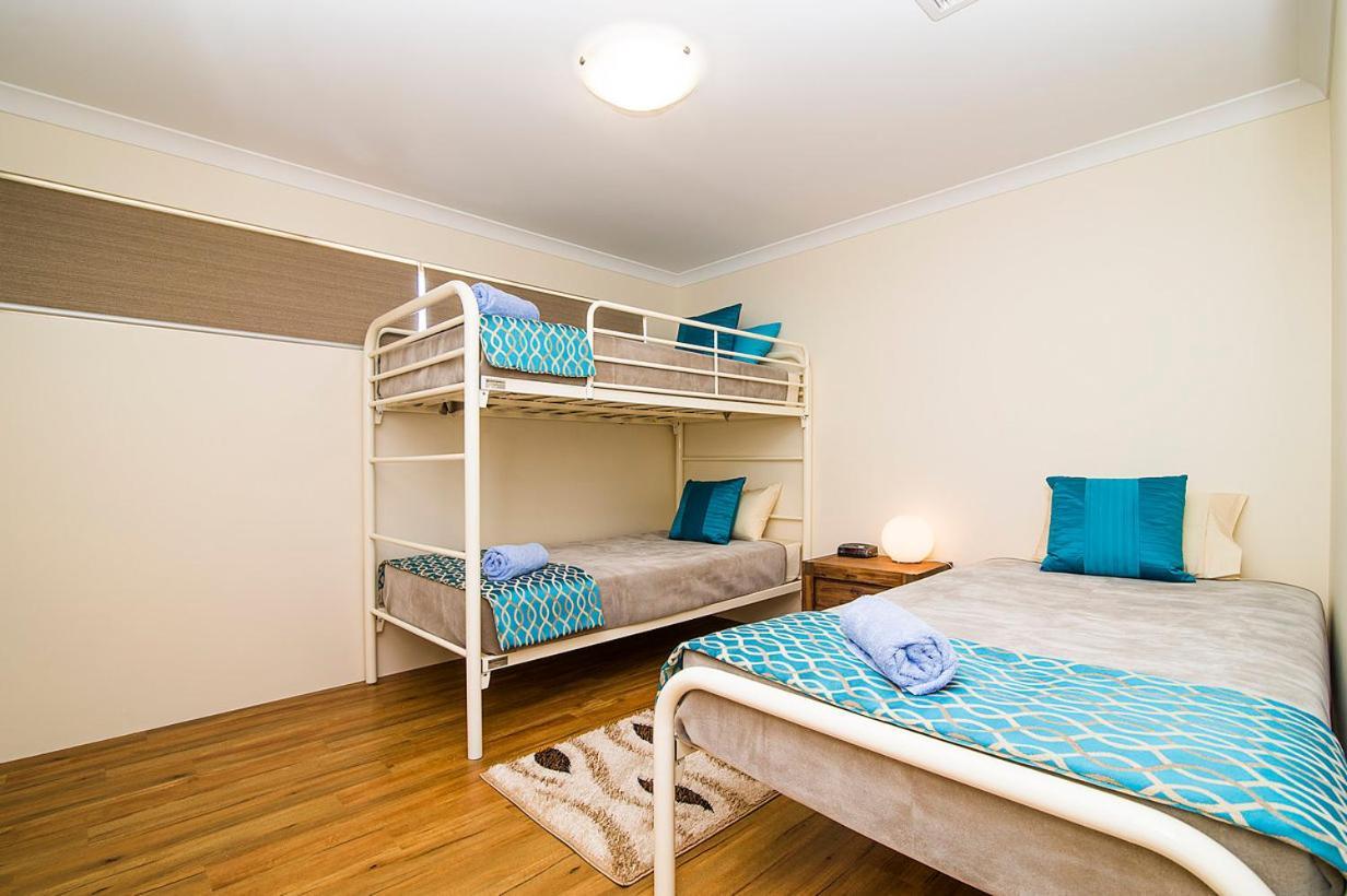 Busselton Holiday Home Exterior photo